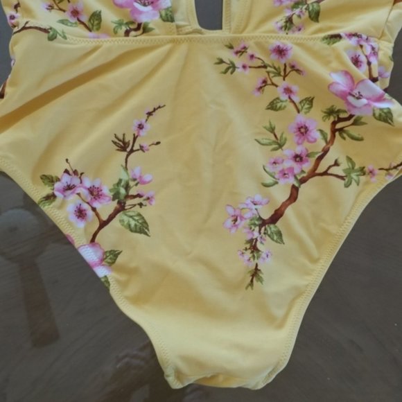 Yellow with flowers one-piece swimsuit - Picture 4 of 6